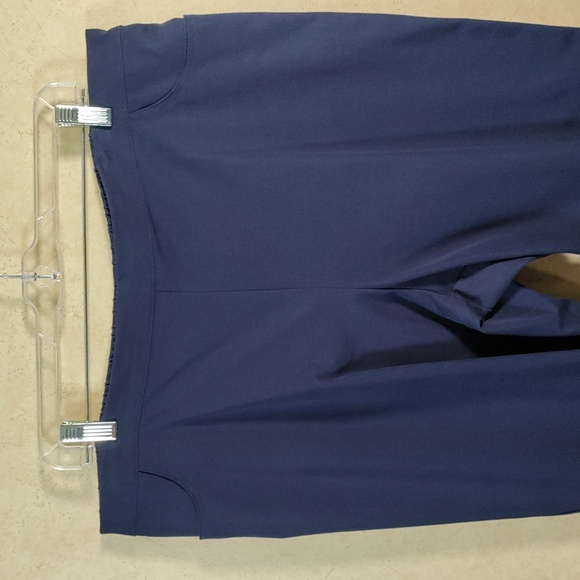 12106 Isaac Mizrahi Live navy stretch knit cropped pull on slacks 18W - Picture 2 of 10